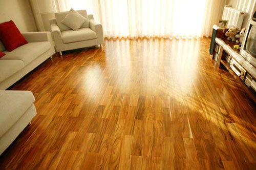 复合地板好还是实木地板好