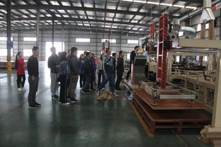 居然之家乐屋装饰精英团队赴扬子地板参观交流，深化木地板合作与创新